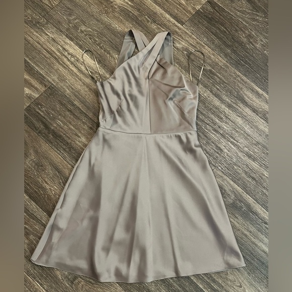 JCrew Criss Cross Halter
Dress 6 - Picture 1 of 4